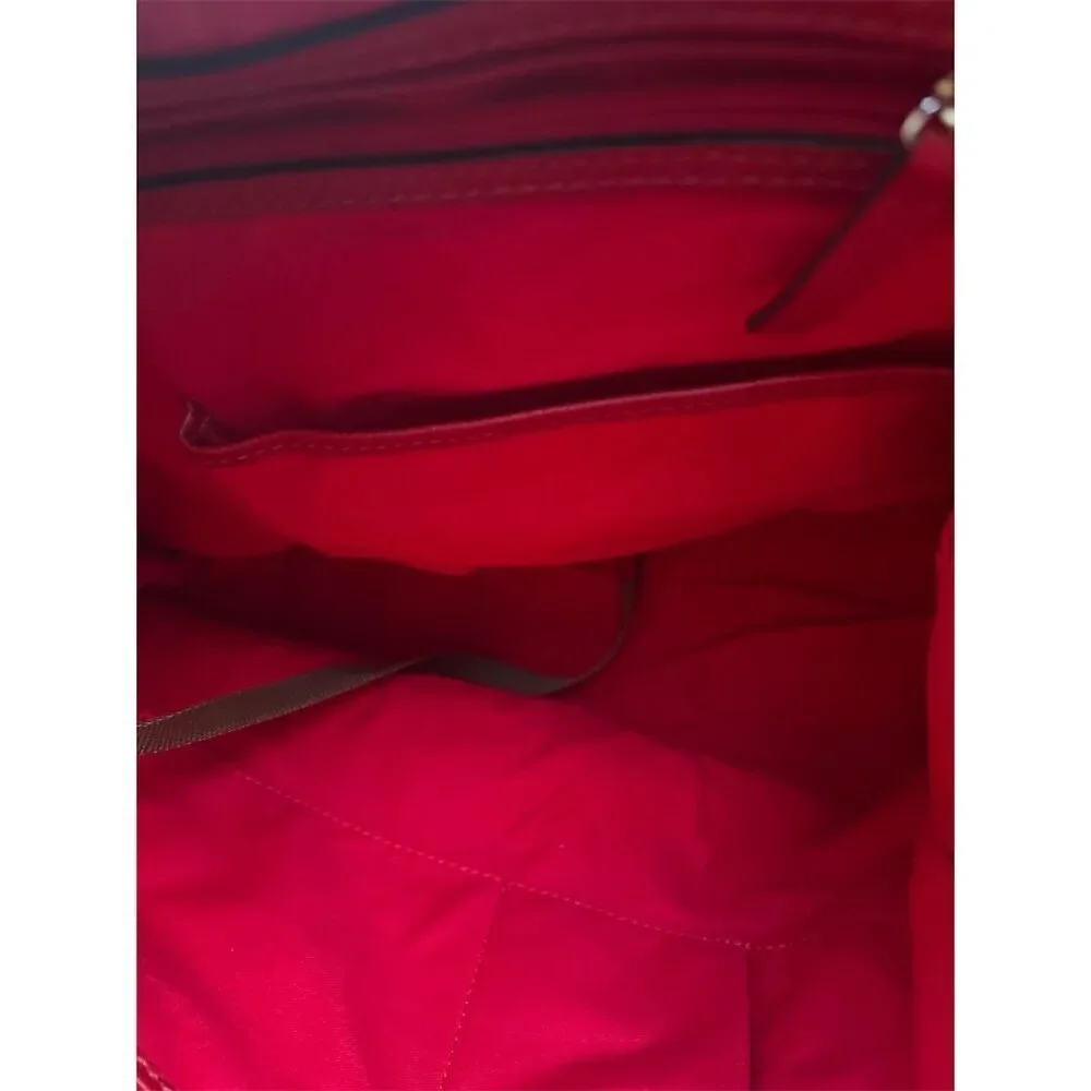 Dooney & Bourke discover perfect